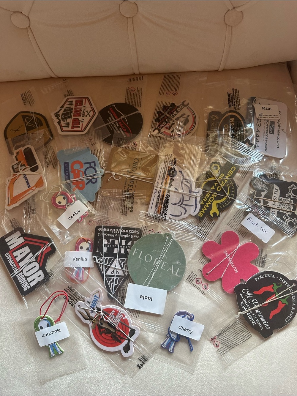 Set of 21 Assorted Hanging Air Fresheners Scent Variety - NWT - Picture 6 of 6